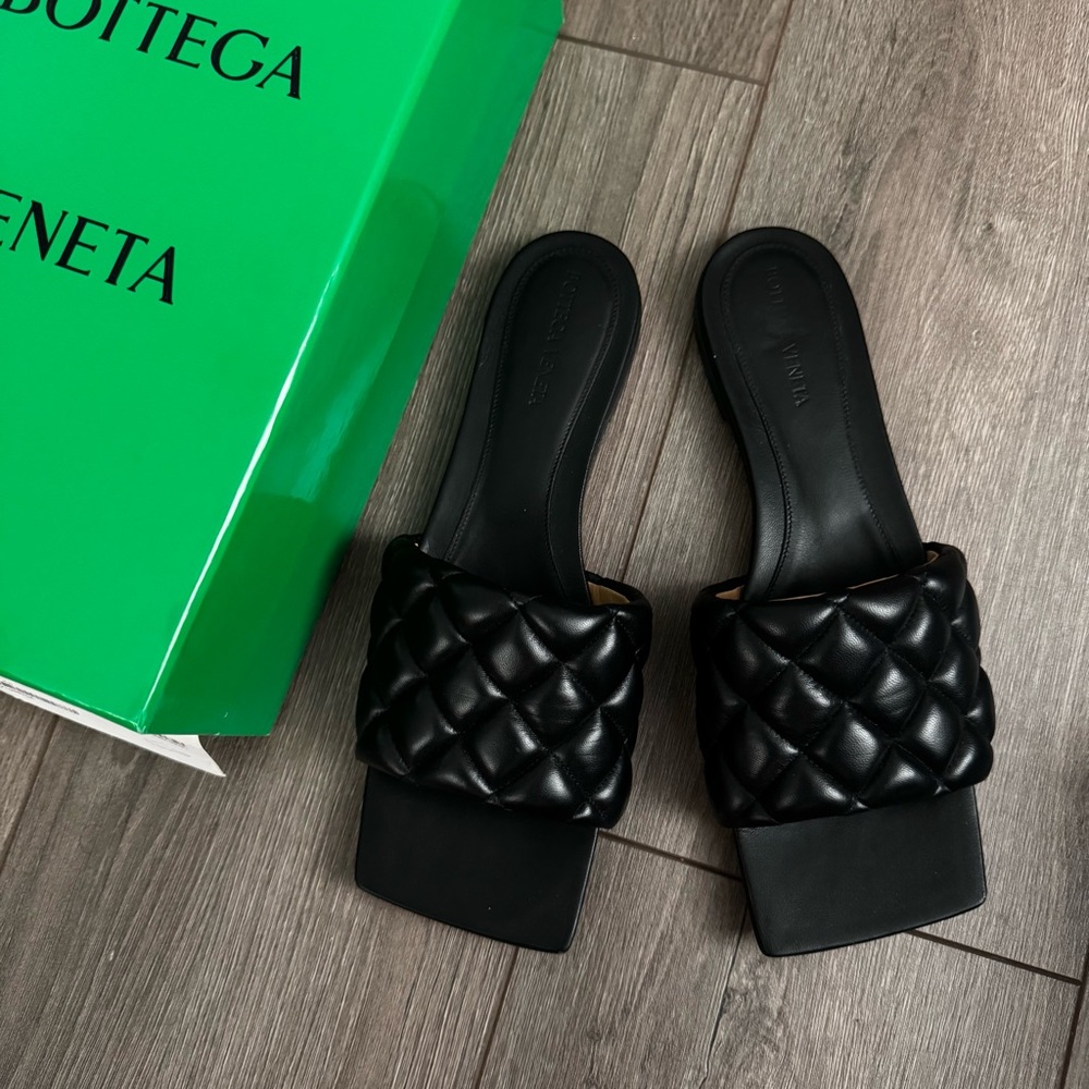 Bottega Veneta Padded Flat Sandals